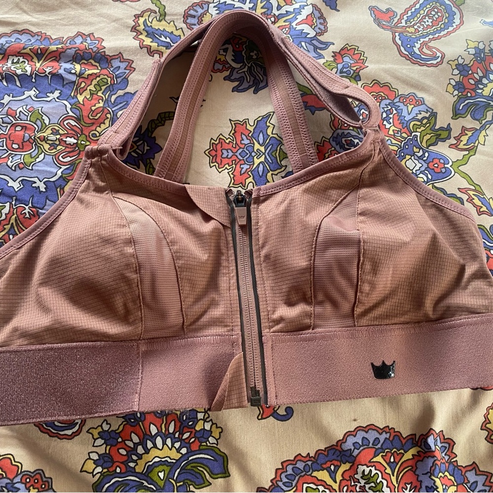 Shefit high impact sports bra